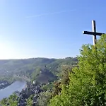 Hotel Weinhotel Hubertus Garni Klotten