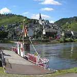 Hotel Weinhotel Hubertus Garni