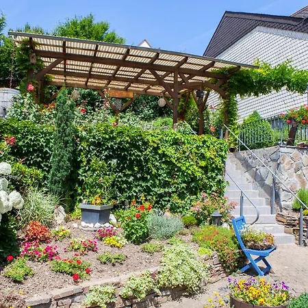 호텔 Weinhotel Hubertus Garni
