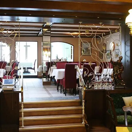 Weinhotel Hubertus Garni
