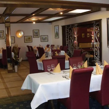 호텔 Weinhotel Hubertus Garni 클로텐