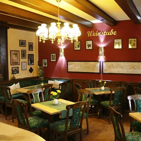 Weinhotel Hubertus Garni