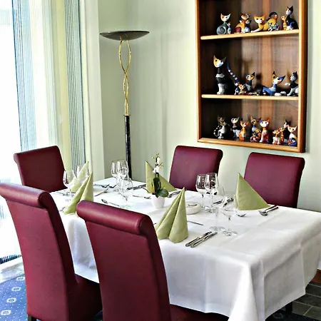Weinhotel Hubertus Garni