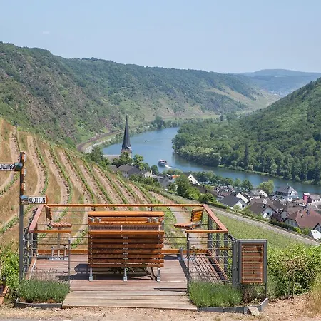 Weinhotel Hubertus Garni מלון 3*