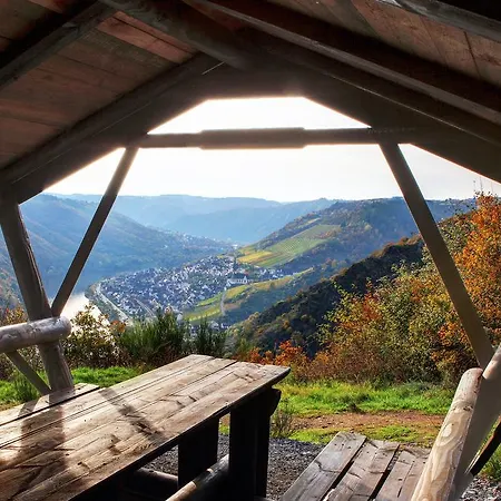 Weinhotel Hubertus Garni