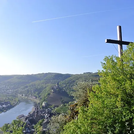 Hotel Weinhotel Hubertus Garni Klotten