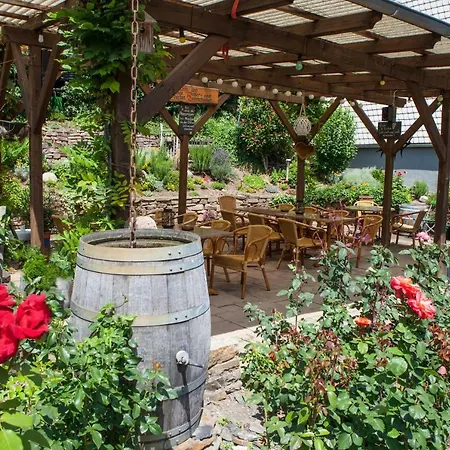 Weinhotel Hubertus Garni 3* קלוטן