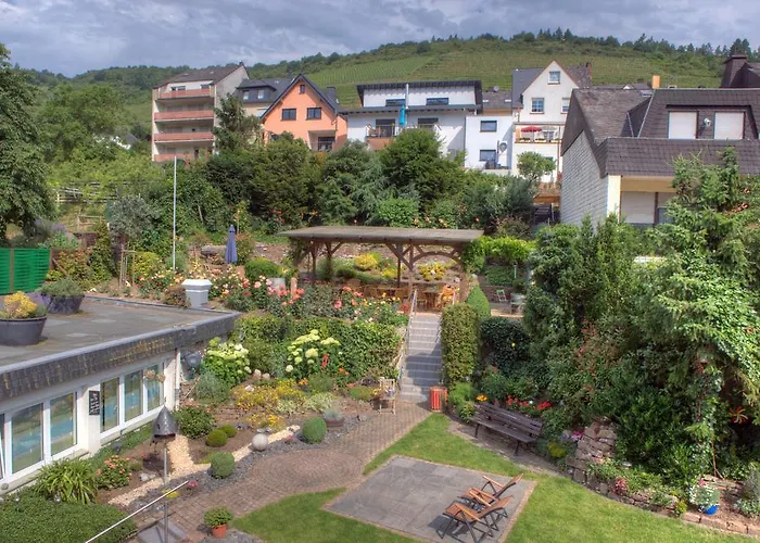 Weinhotel Hubertus Garni Klotten